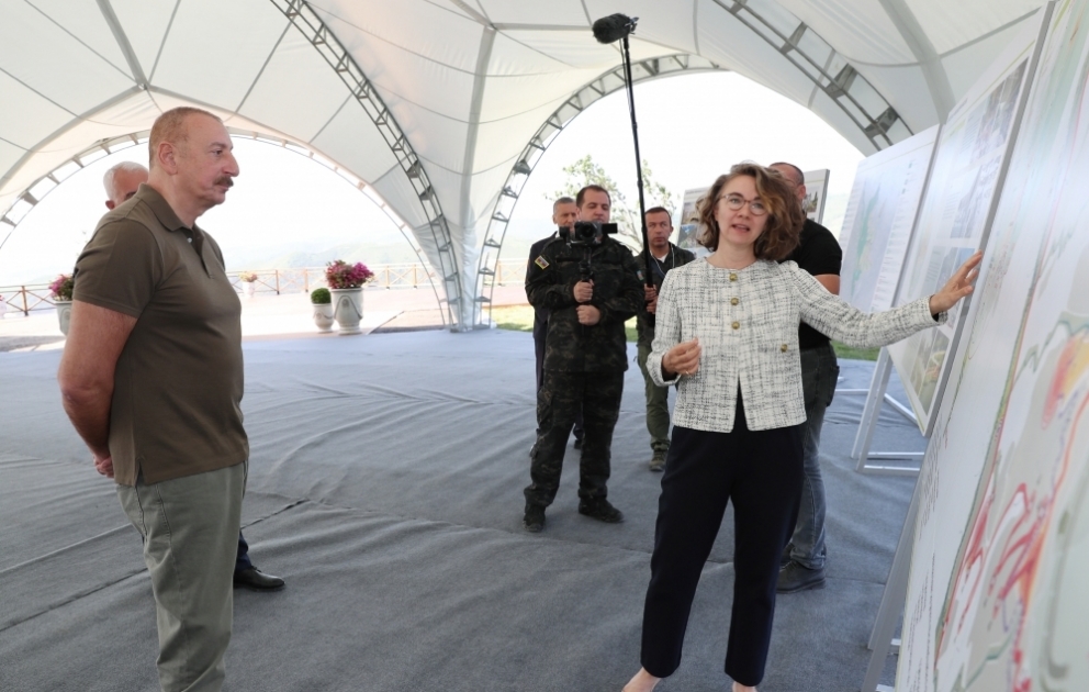 Le plan général de la ville de Latchine présenté au président Ilham Aliyev  VIDEO
