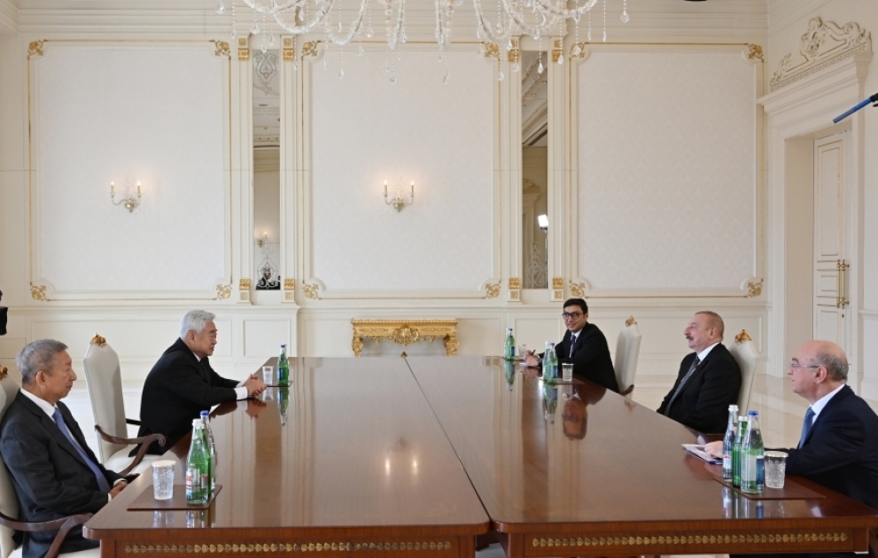 Präsident Ilham Aliyev empfängt WTF-Präsidenten und IOC-Vizepräsidenten VIDEO