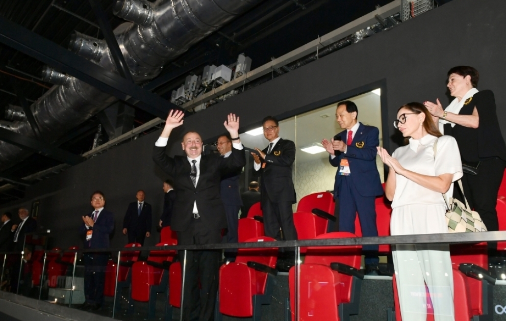 Cérémonie d’ouverture de la 26ème édition du Championnat du monde de taekwondo à Bakou Le président Ilham Aliyev et son épouse Mehriban Aliyeva assistent à la cérémonie d’ouverture VIDEO
