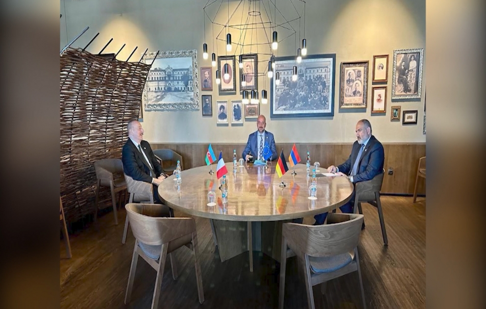 Informelles Treffen zwischen den Leadern Aserbaidschans, Armeniens und des EU-Rats in Chișinău VIDEO