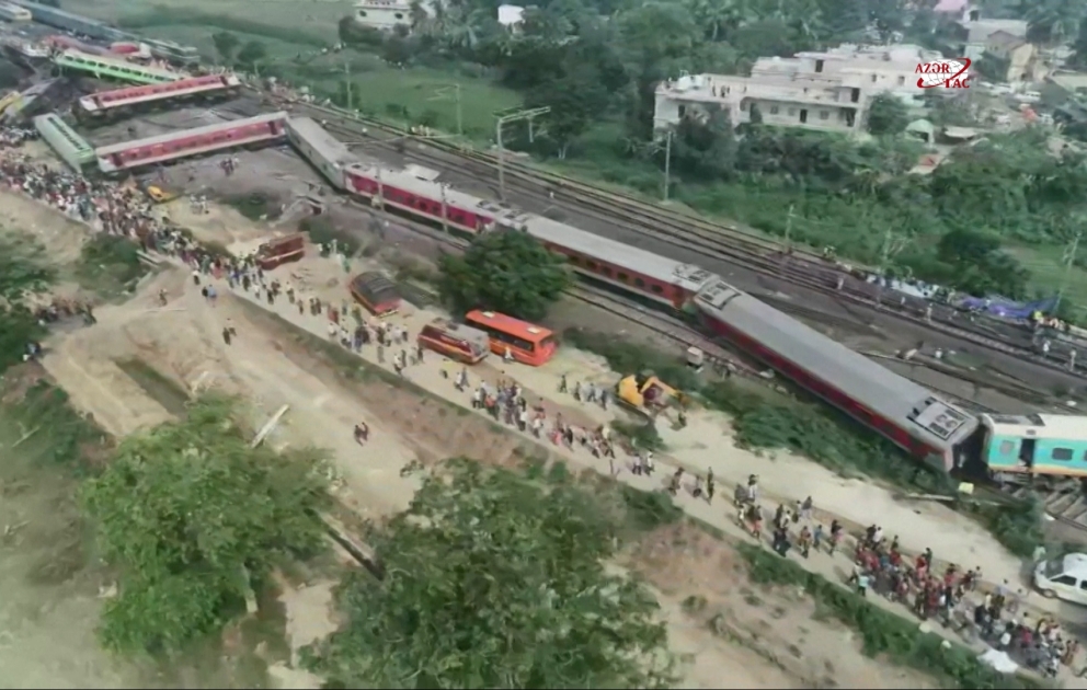 Inde : un accident ferroviaire fait plus de 200 morts et 900 blessés VIDEO