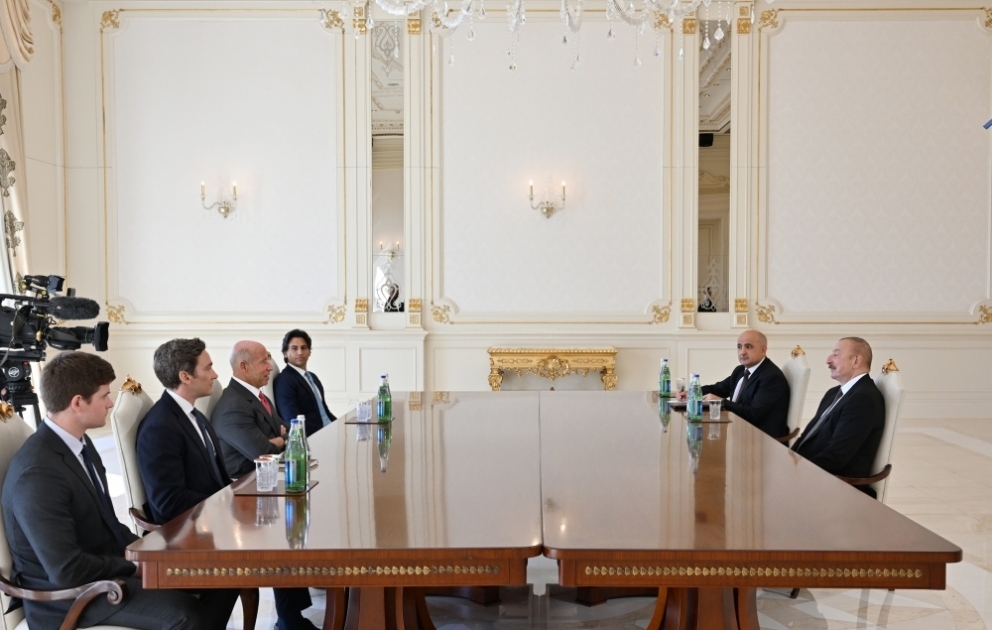 Präsident Ilham Aliyev empfängt den Gründer und Geschäftsführer von Starwood Capital Group AKTUALISIERT VIDEO
