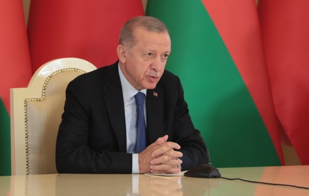 Rəcəb Tayyib Ərdoğan: Zəngəzur dəhlizi məsələsini sürətlə həll etməyimiz Türkiyə-Azərbaycan əlaqələrinin güclənməsinə imkan verəcək  VİDEO