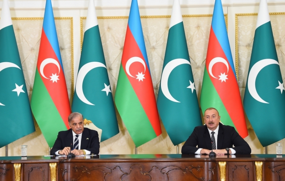 Azərbaycan Prezidenti: Pakistanla ticarətimizin həcmini artırmaq üçün anlaşma memorandumu imzalayacağıq VİDEO