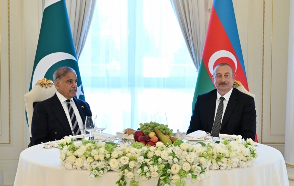 Azərbaycan Prezidentinin adından Pakistanın Baş nazirinin şərəfinə rəsmi lanç verilib VİDEO
