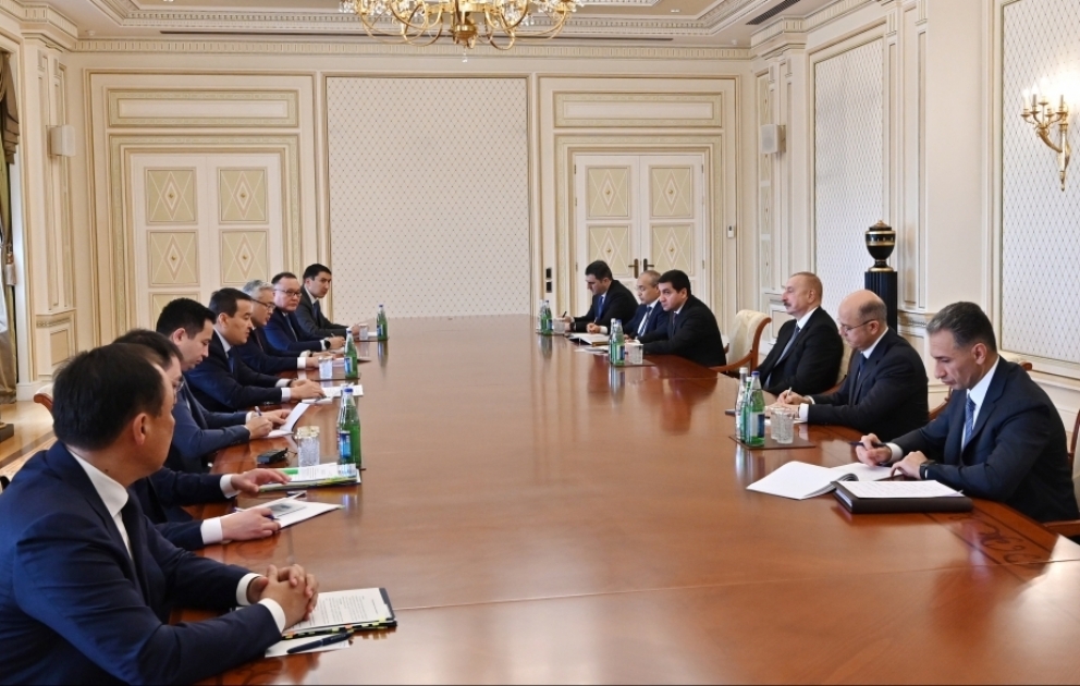 Präsident Ilham Aliyev empfängt Premierminister von Kasachstan VIDEO