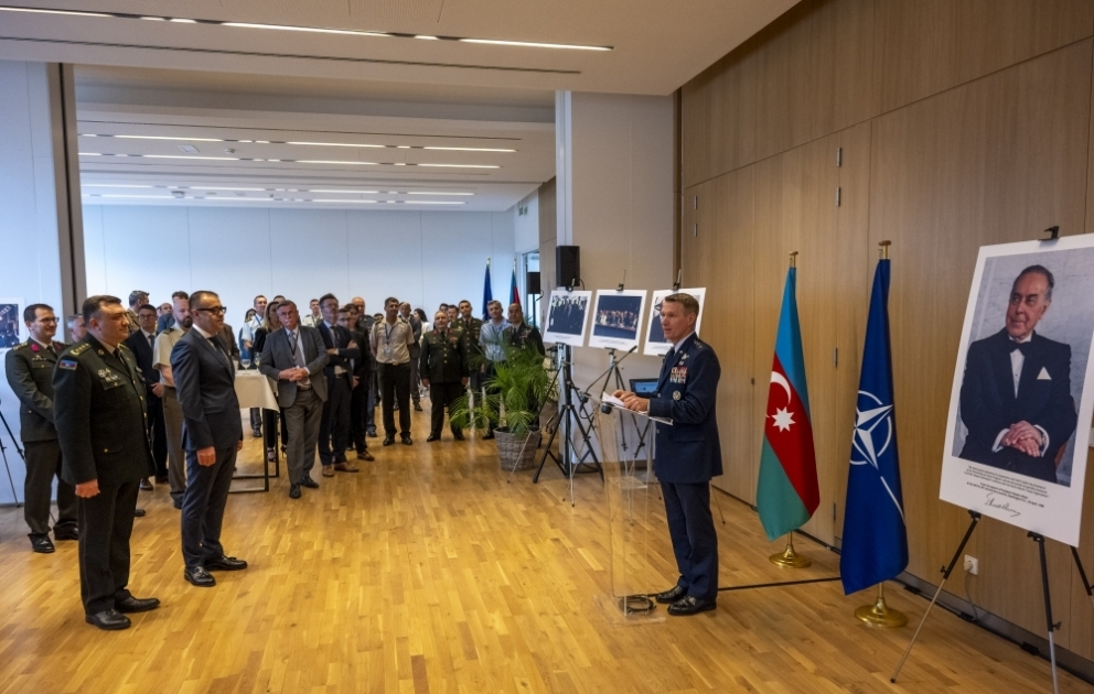 NATO-nun mənzil-qərargahında Silahlı Qüvvələr Günü və Ulu Öndərin yubileyi ilə bağlı tədbirlər keçirilib VİDEO