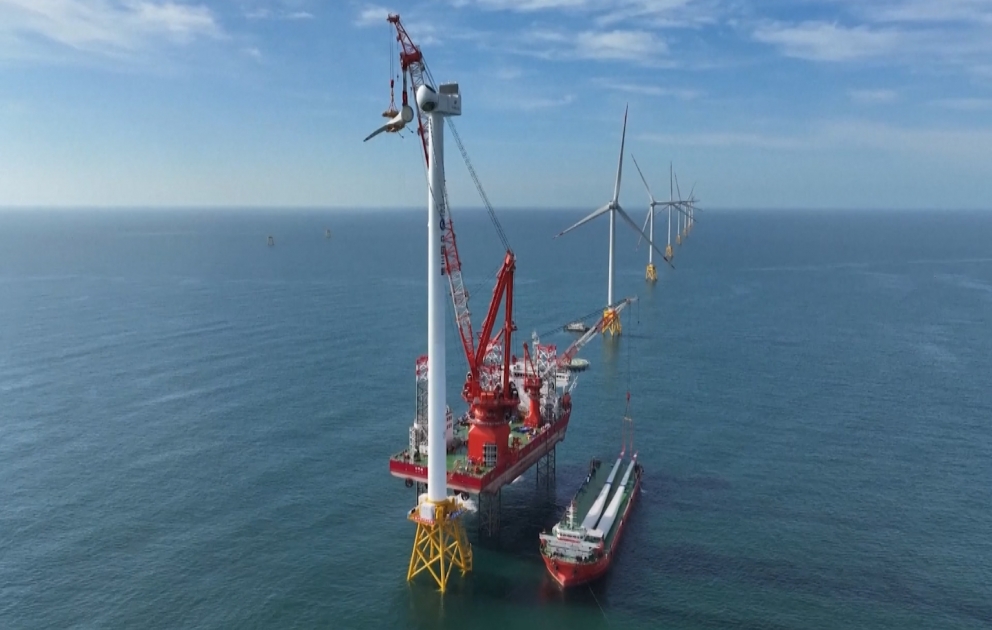 Çində dənizdə dünyanın ən böyük külək turbini quraşdırılıb VİDEO