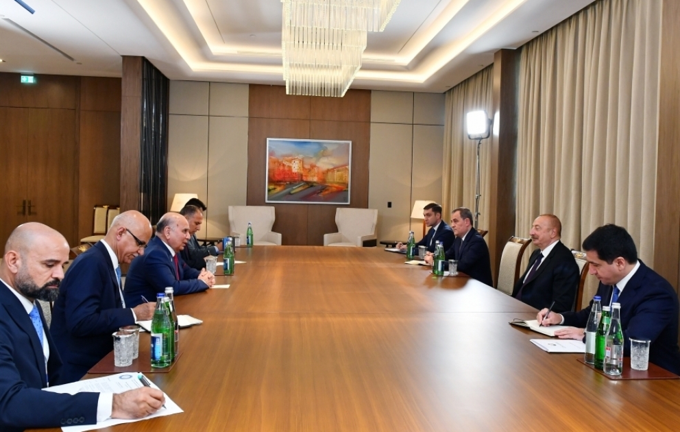 Le président azerbaïdjanais reçoit le Premier ministre irakien MIS A JOUR VIDEO