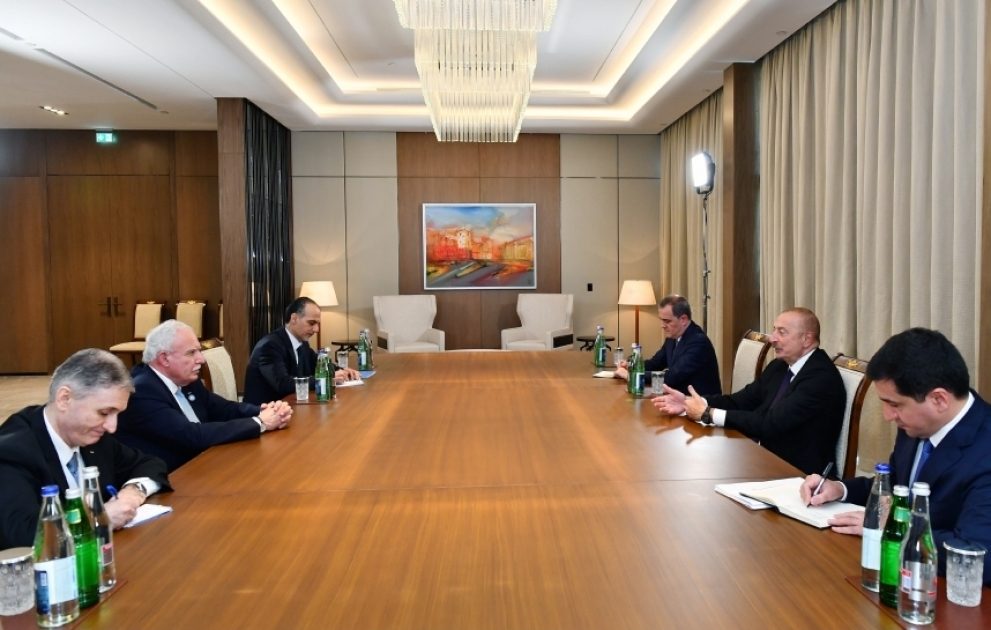 Президент Ильхам Алиев принял министра иностранных дел Палестины  ОБНОВЛЕНО ВИДЕО