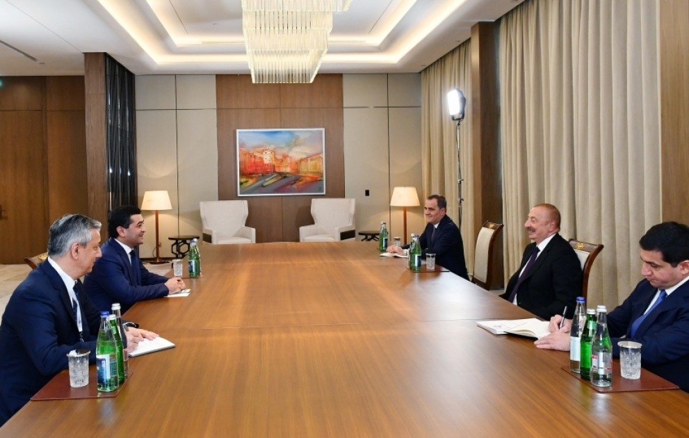 Präsident Ilham Aliyev empfängt usbekischen Außenminister  AKTUALISIERT VIDEO
