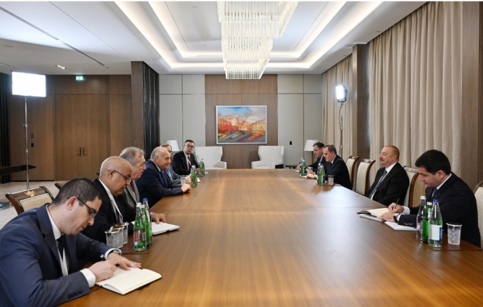 Prezident İlham Əliyev Əlcəzairin xarici işlər və xaricdəki milli icma nazirini qəbul edib YENİLƏNİB VİDEO