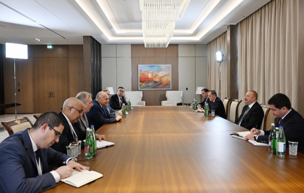 Entretien du président azerbaïdjanais avec le ministre algérien des Affaires étrangères et de la Communauté nationale à l'étranger MIS A JOUR VIDEO