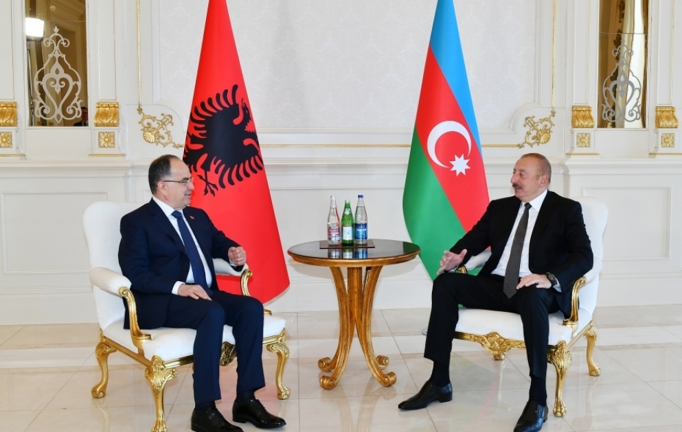 Entretien en tête-à-tête des présidents azerbaïdjanais et albanais VIDEO