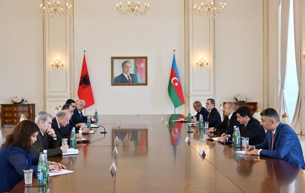 Azərbaycan və Albaniya prezidentlərinin geniş tərkibdə görüşü olub  YENİLƏNİB-2 VİDEO
