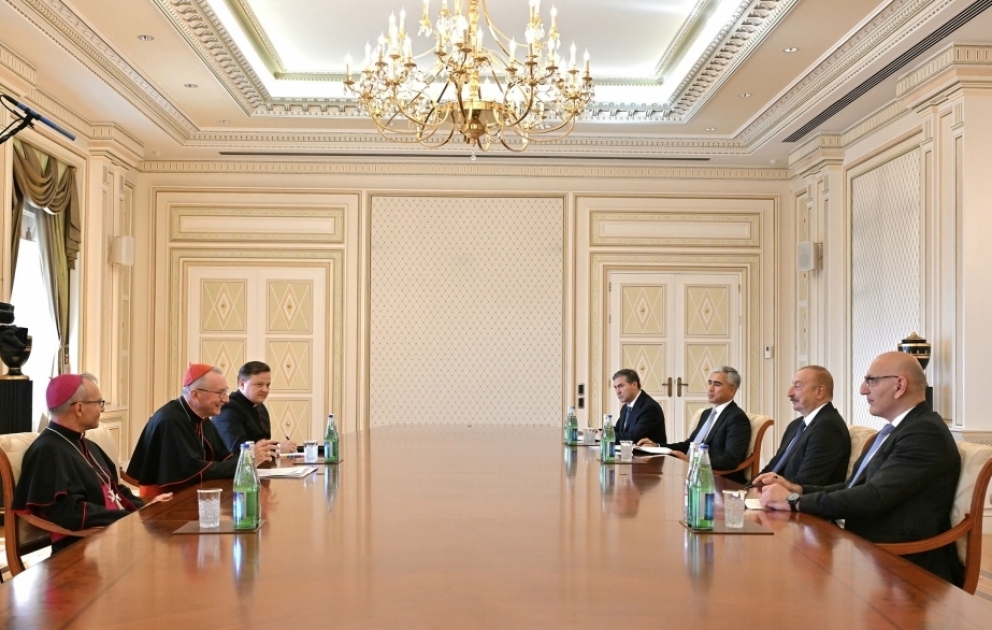 Le président azerbaïdjanais reçoit le secrétaire d’Etat du Saint-Siège MIS A JOUR VIDEO