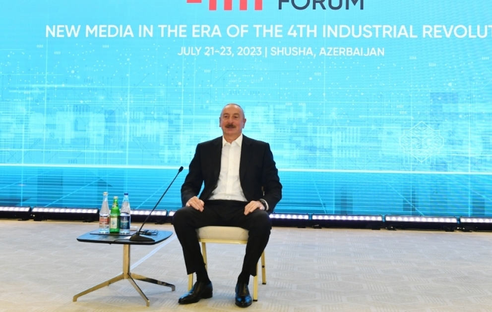 Globales Medienforum in Schuscha Präsident Ilham Aliyev nimmt am Forum teil VIDEO
