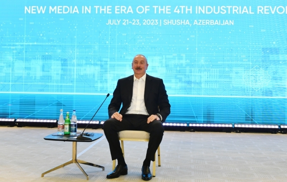 Choucha accueille le Global Media Forum  Le président azerbaïdjanais prononce un discours lors du forum VIDEO