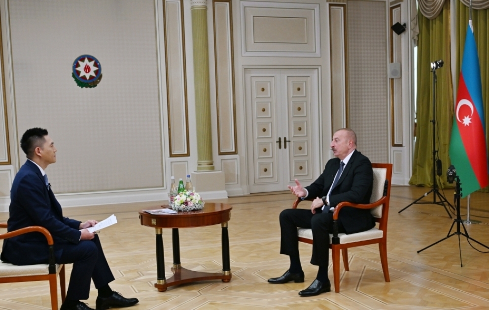 Президент Азербайджана Ильхам Алиев дал интервью китайской медиакорпорации China Media Group ВИДЕО