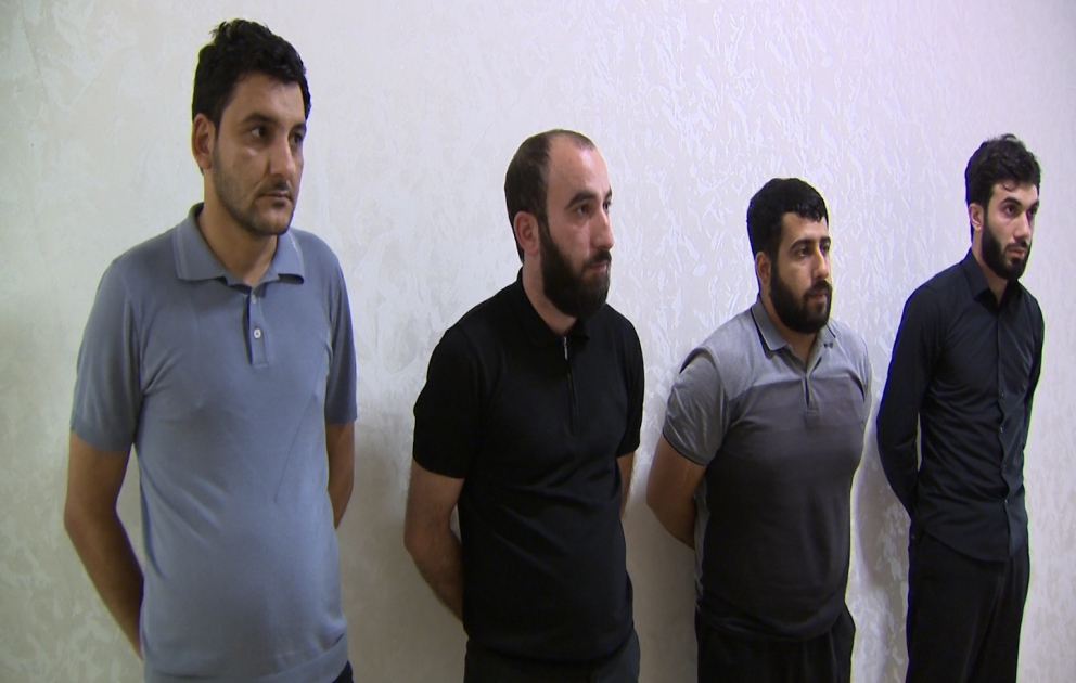 Sosial şəbəkələrdə vətəndaşları “kreditə pul verilir” adı altında talayan dəstə üzvləri saxlanılıblar VİDEO