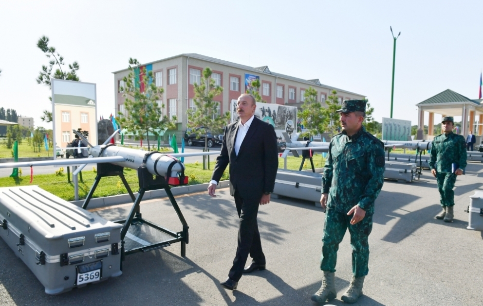 President Ilham Aliyev viewed conditions created in garrison complex of “Gazakh” Separate Border Division VIDEO
