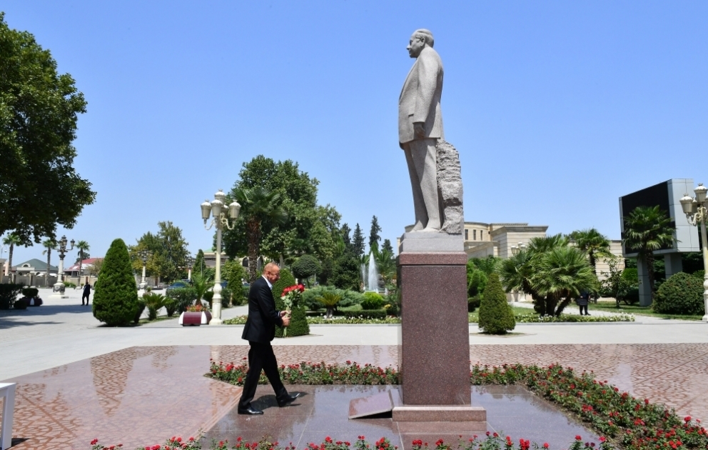Le président Ilham Aliyev se déplace dans la région de Berdé VIDEO