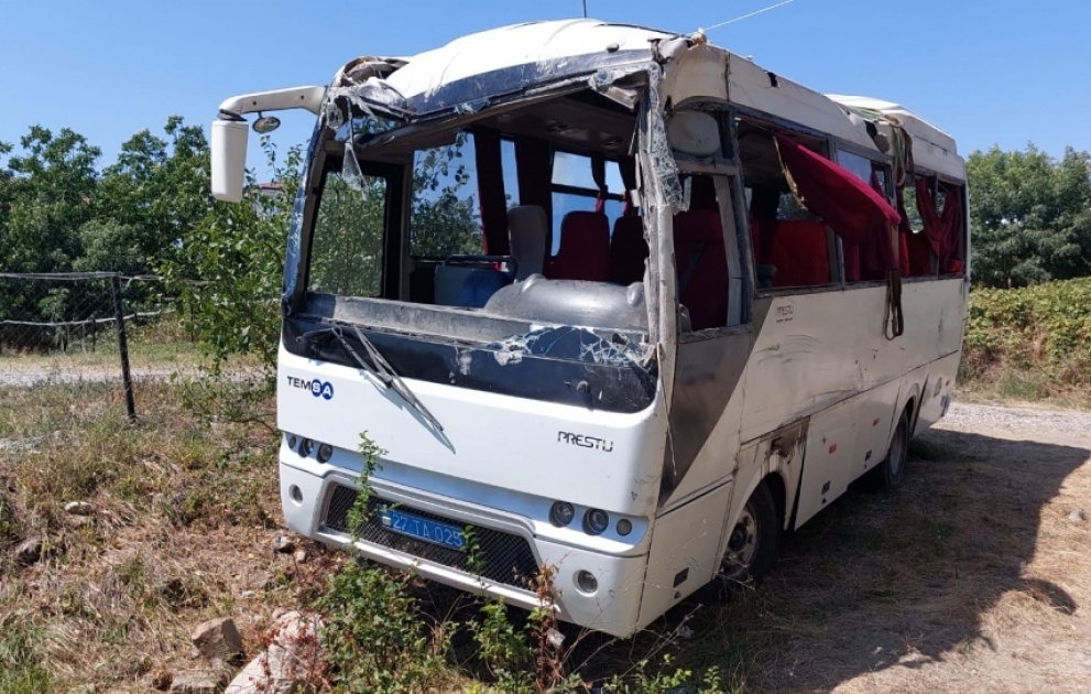 DİN: Quba-Qusar yolunda avtobusun aşması ilə bağlı araşdırma aparılır VİDEO