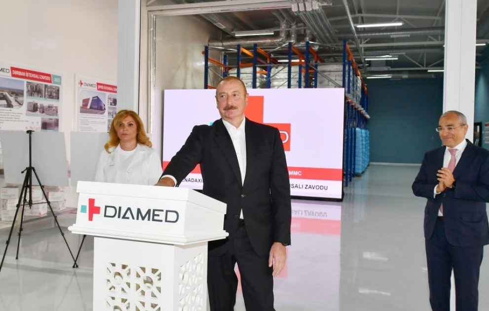 Президент Ильхам Алиев принял участие в открытии фармацевтического завода Diamed в Баку ВИДЕО