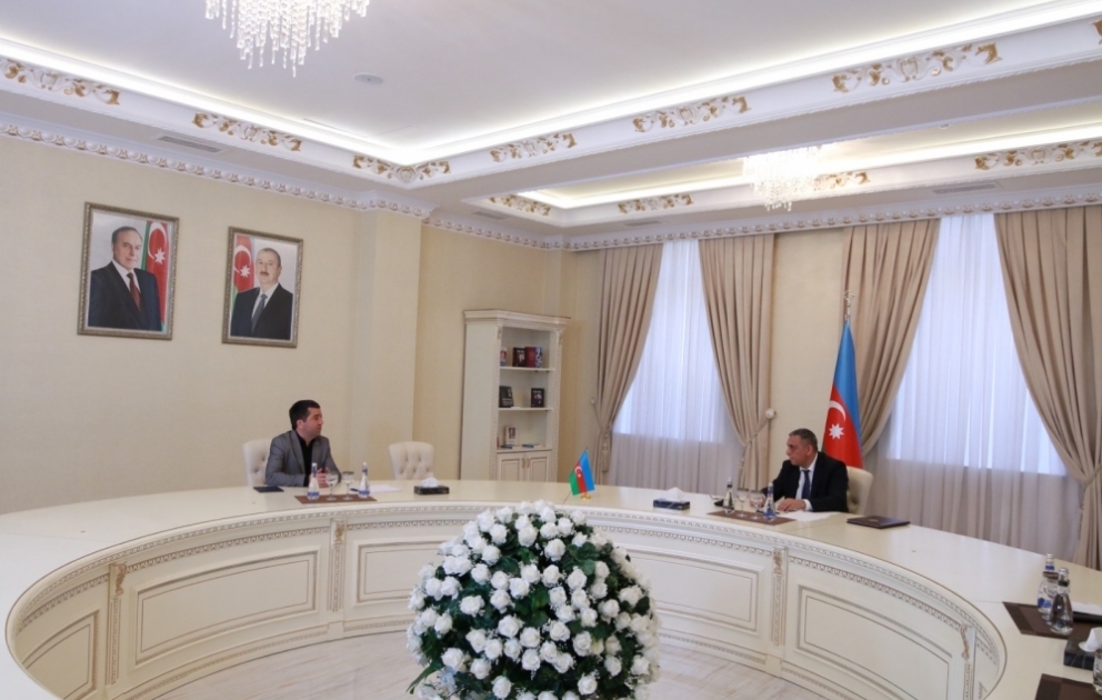 Səfərbərlik və Hərbi Xidmətə Çağırış üzrə Dövlət Xidmətinin rəisi Sumqayıtda vətəndaşlarla görüşüb VİDEO
