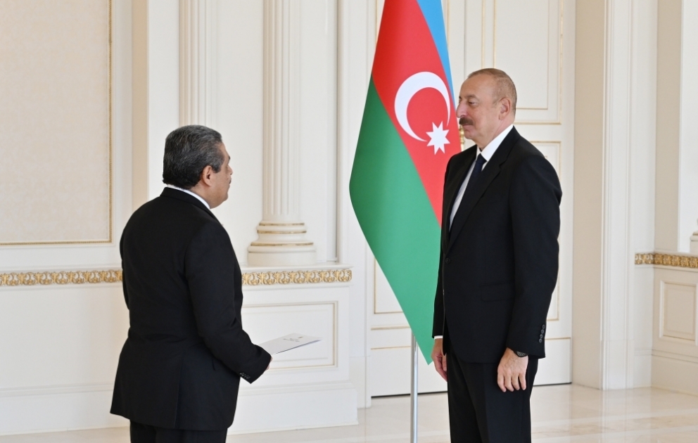 President Ilham Aliyev received credentials of incoming ambassador of Colombia  VIDEO