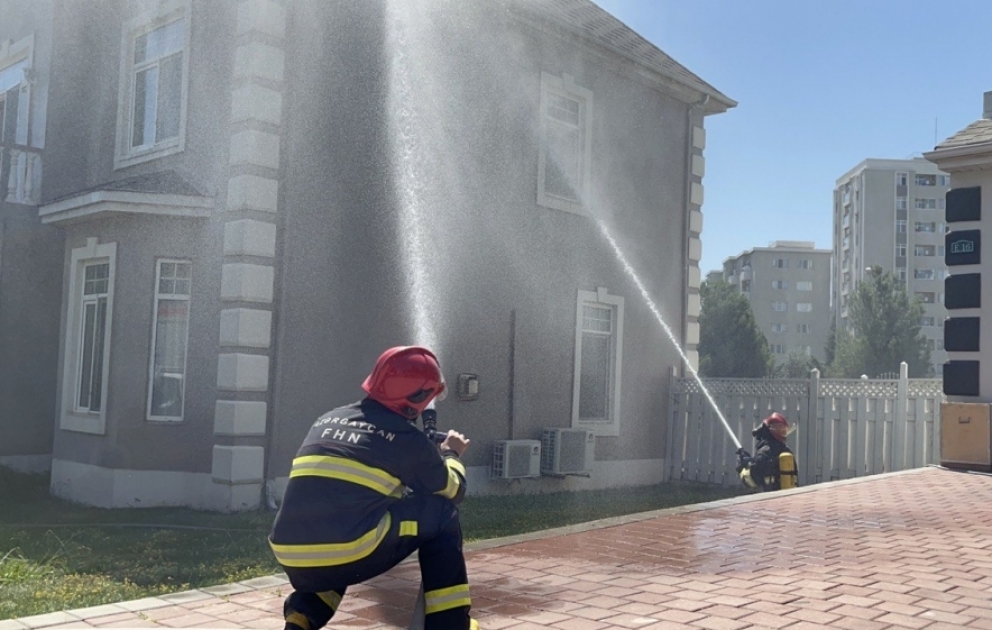FHN-in Dövlət Yanğından Mühafizə Xidməti “Royal Park” yaşayış kompleksində təlim keçirib  VİDEO