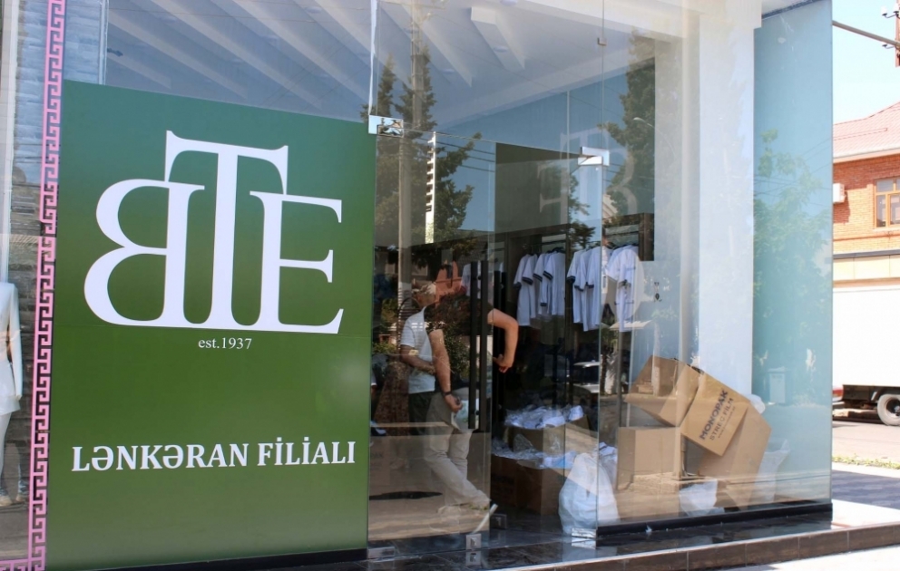 Məktəbli forması alarkən valideynlər nəyə diqqət etməlidirlər -  REPORTAJ VİDEO