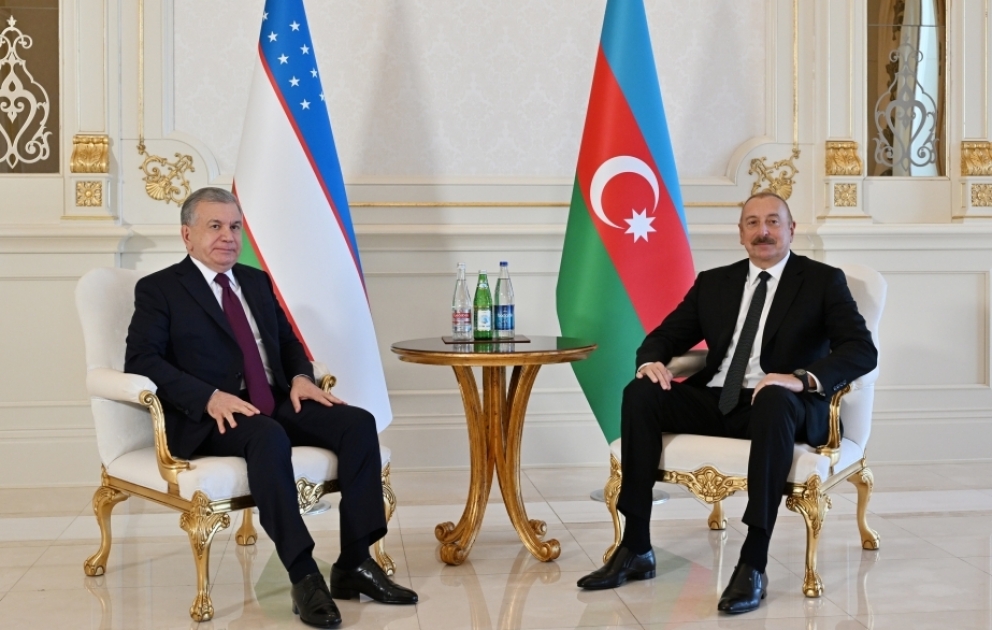 Presidents of Azerbaijan and Uzbekistan held one-on-one meeting  VIDEO