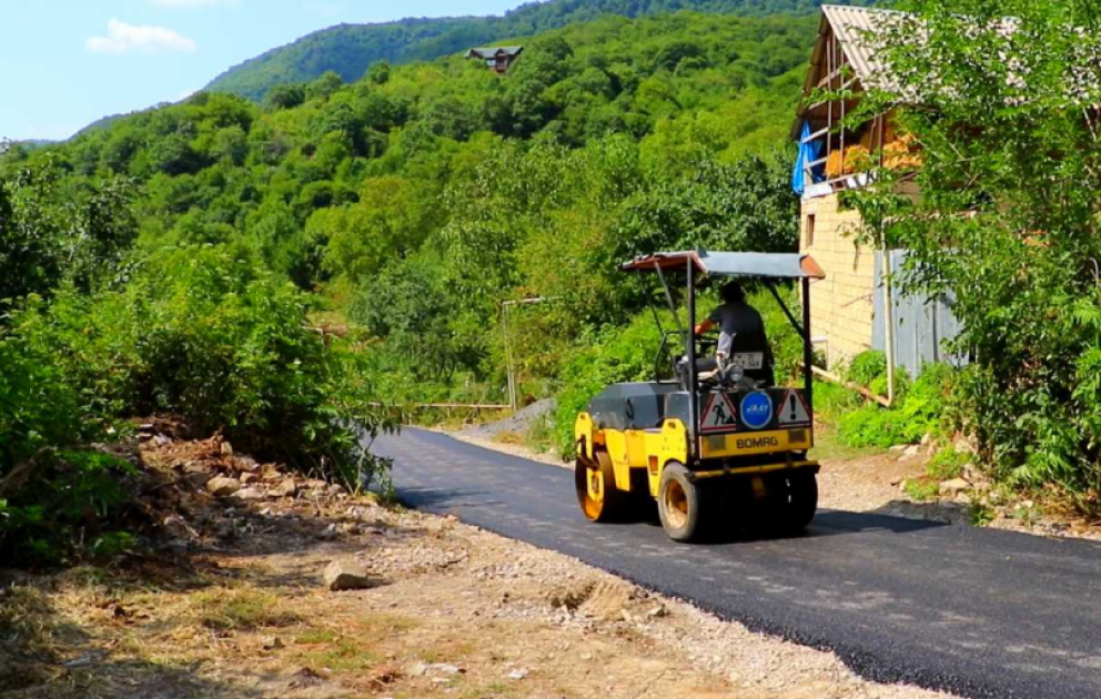 İsmayıllıda Zərgəran avtomobil yolu təmir edilir VİDEO