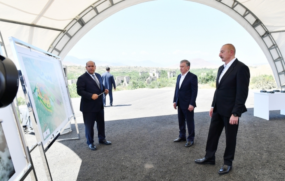 Presidents of Azerbaijan and Uzbekistan viewed master plan of Fuzuli VIDEO