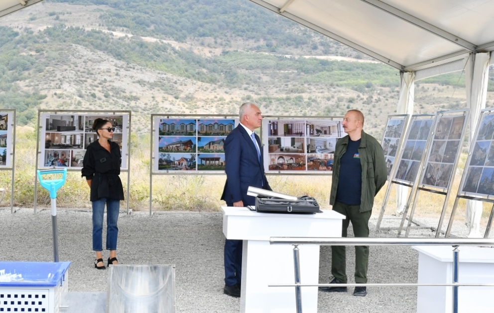 Pose de la première pierre d’un complexe hôtelier à Latchine VIDEO