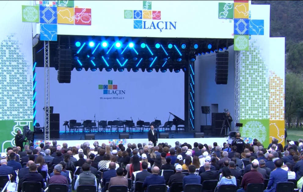 Prezident: Biz tarixi Zəfər çalaraq bütün dünyaya Azərbaycan xalqının gücünü, iradəsini göstərdik VİDEO