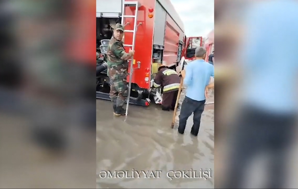 “Binə” və “Sədərək” ticarət mərkəzlərini su basıb, əraziyə xilasetmə qüvvələri cəlb edilib  VİDEO