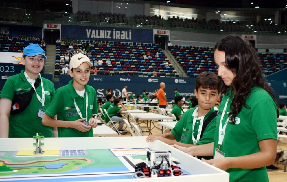 Bakıda VI Robot Olimpiadası keçirilir VİDEO