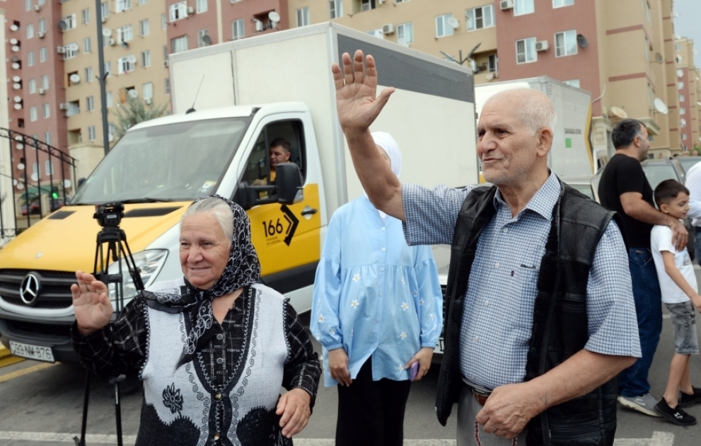Füzulinin daha 102 sakini doğma yurda yola salındı VİDEO