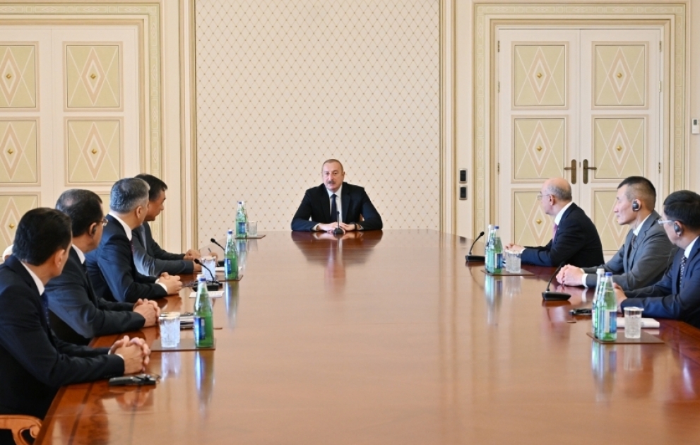 Präsident Ilham Aliyev empfängt Minister türkischer Staaten VIDEO