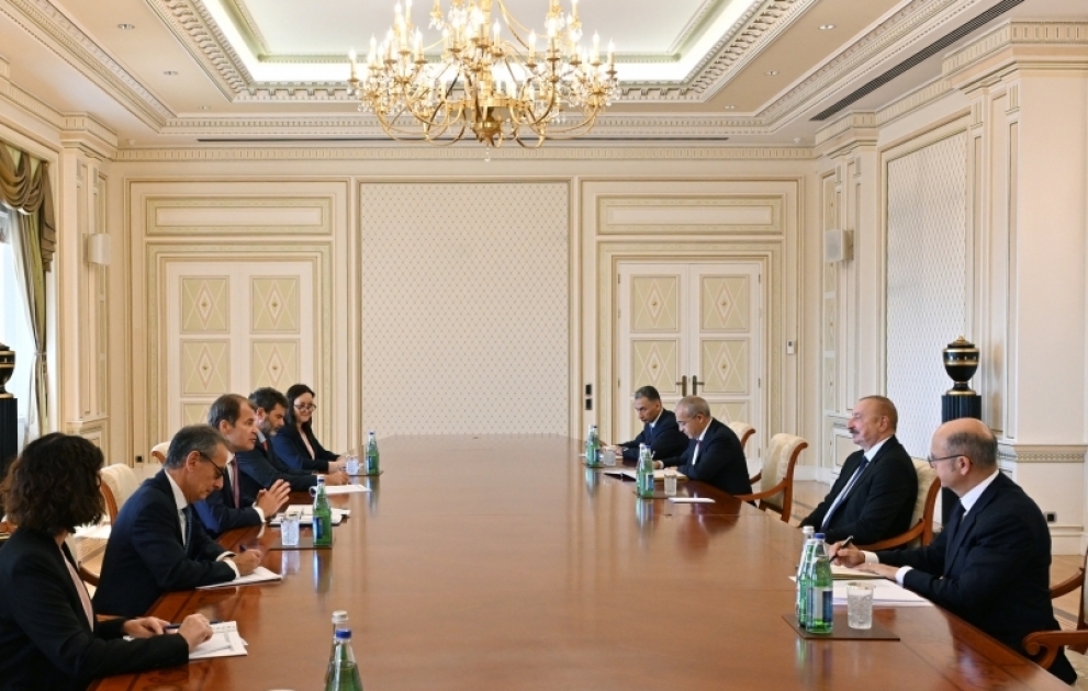 Präsident Ilham Aliyev empfängt EBWE-Delegation AKTUALISIERT VIDEO