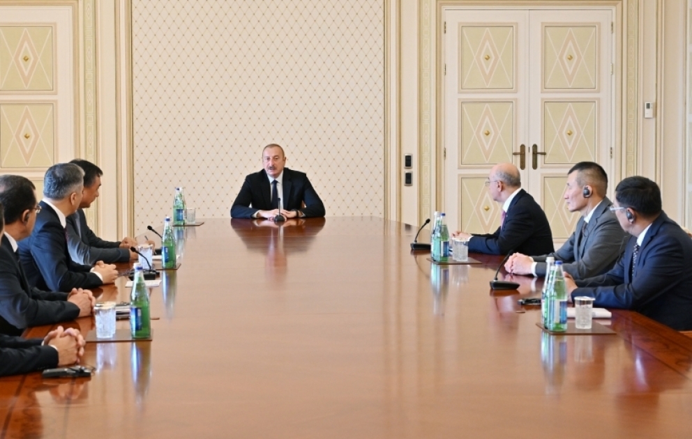 Le président Ilham Aliyev reçoit les ministres des États turciques participant aux événements organisés à Bakou VIDEO