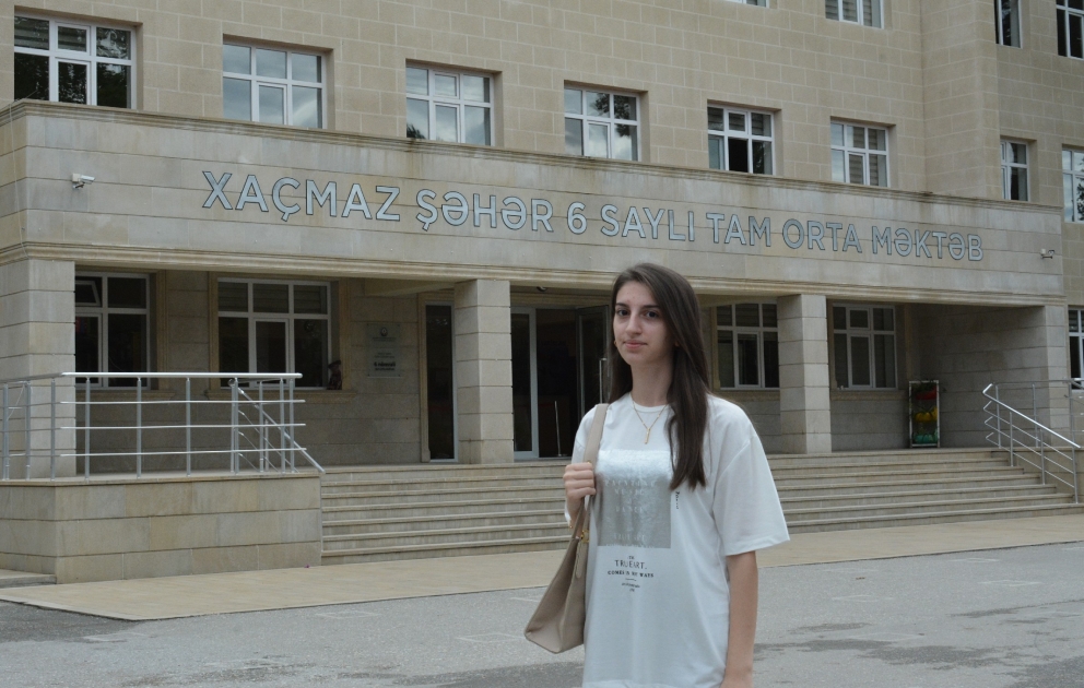 648 bal toplayan xaçmazlı məzun riyaziyyat müəllimi olacaq VİDEO