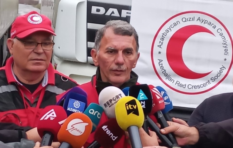 “Rusiya Qızıl Xaç Cəmiyyətinin humanitar yük dolu avtomobili Ağdam-Xankəndi yolu ilə hərəkət edir” – Ceyhun Mirzəyev VİDEO