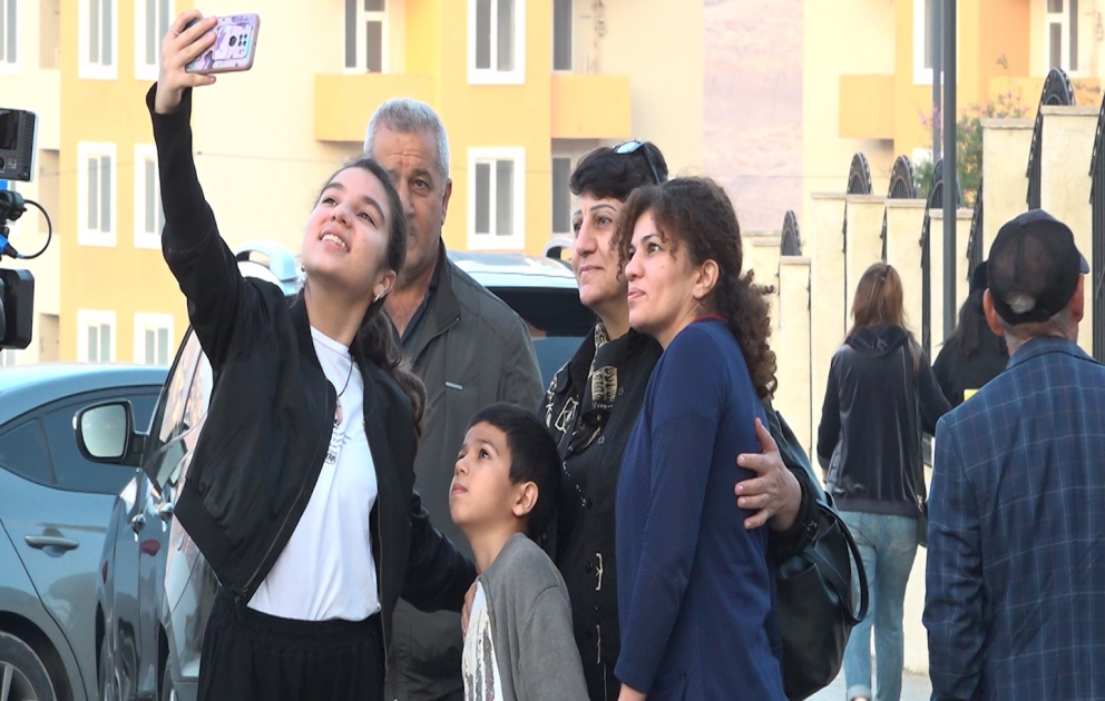 Füzulinin daha 73 sakini doğma yurda qayıdır VİDEO