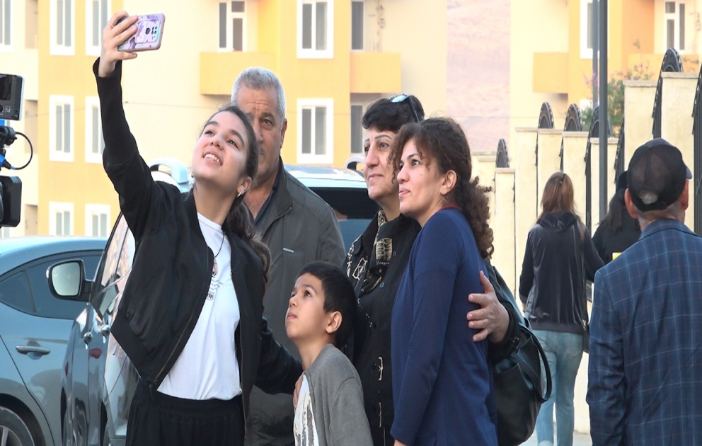 Grand retour : Vingt-cinq autres familles partent pour Fuzouli VIDEO
