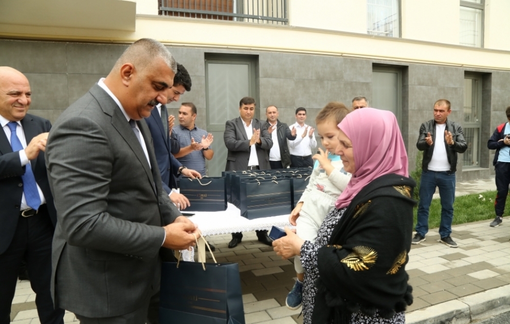 Fuzouli : 25 autres familles ont reçu les clés de leurs maisons  PHOTOS VIDEO
