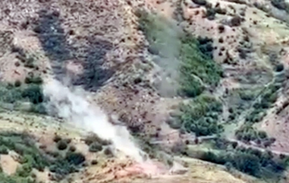 Verteidigungsministerium: Militärische Ausrüstung armenischer Streitkräfte wird zerstört VIDEO