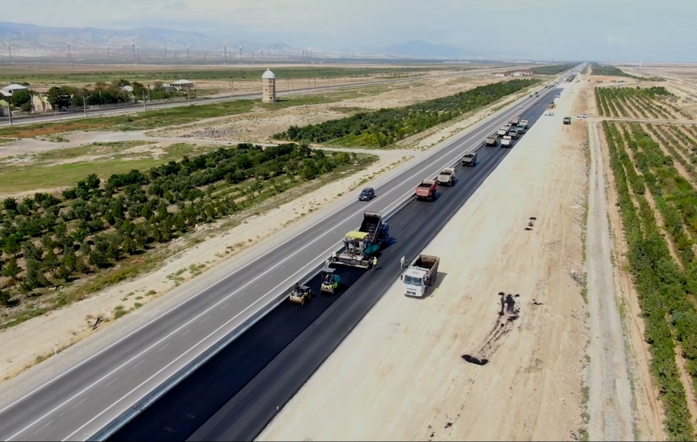 M-1 magistral avtomobil yolunun bir hissəsində aparılan yenidənqurma işləri yekunlaşır VİDEO